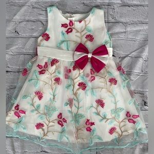 Baby girl dress 9-12m